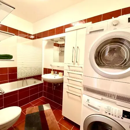 Trtn Superior Keleti Apartment